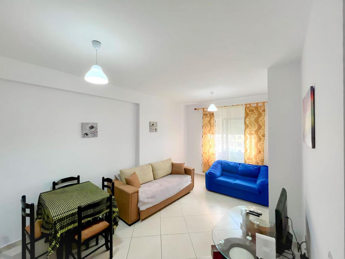 Gerald'S Central Apartments Влёра Экстерьер фото